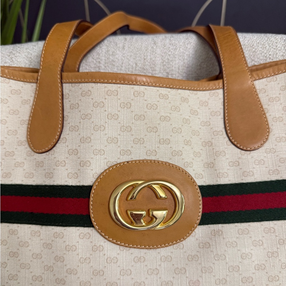 Authentic Gucci white monogram microGG coated canvas tote bag - Picture 6 of 16